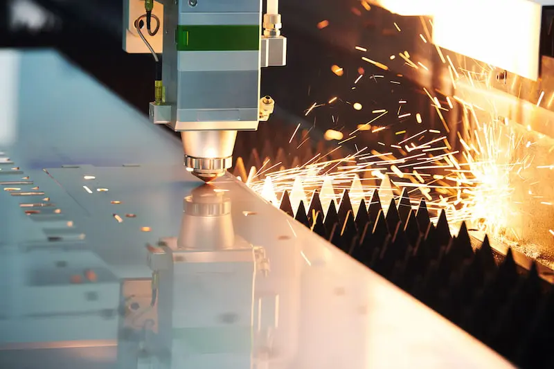 How Fiber Lasers Improve Precision in Metal Fabrication